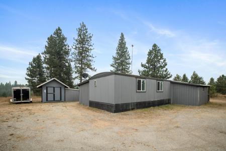 329384 Hwy 2 Hwy