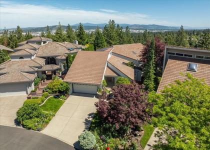 2030 S Parkwood Cir