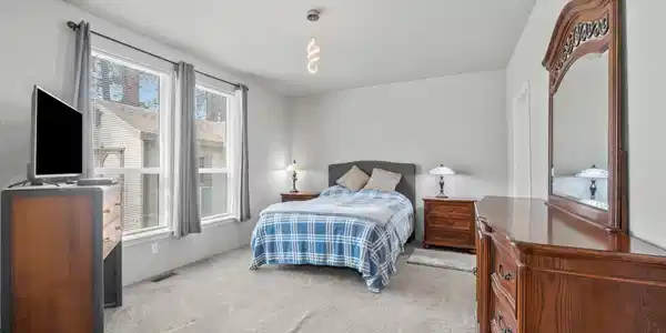 Image 4 Image 4