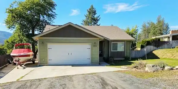 103 Crestview Dr