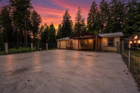 14611 Mountain View Ln