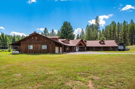 452 Jade Dr