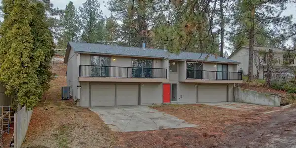 2516 E Casper Dr