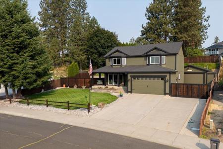 811 E Tudor Ct