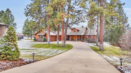425 N Kennewick Ln