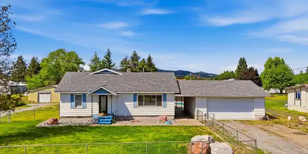17133 E Alki Ave