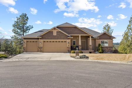 29 E Lindsey Ln