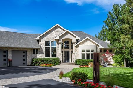 1517 E Wildflower Ln