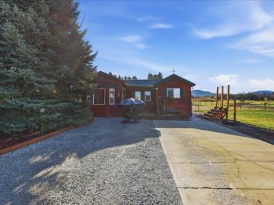 145 GUINEVERE Dr