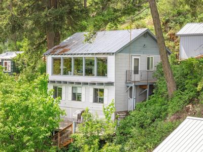 43817 Silver Beach Rd