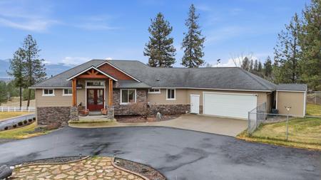 19919 E Crestwood Ln