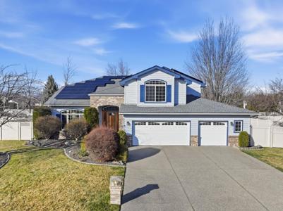 24109 E Broadway Ct