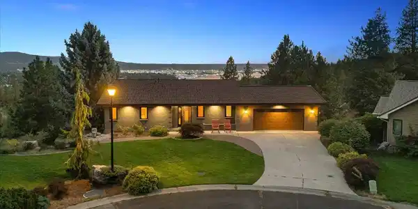 5203 N Mulvaney Ct