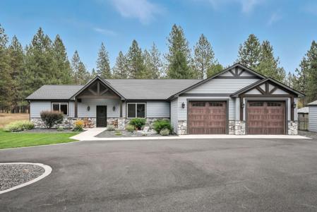 3406 E Elena Ln