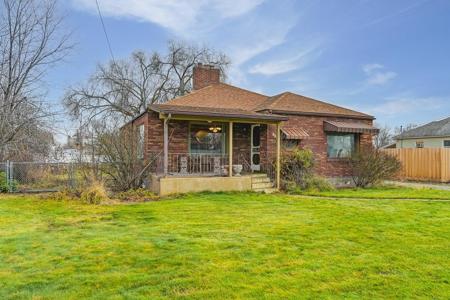 2404 N Coleman Rd