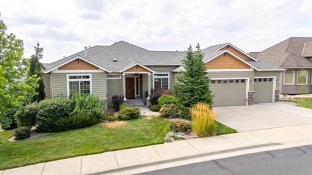 13703 N Eagle View Ln