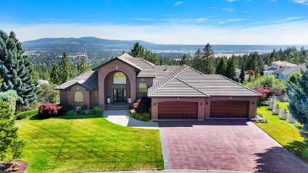 8304 E Woodland Park Dr