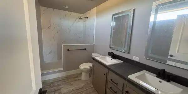 Image 4 Image 4