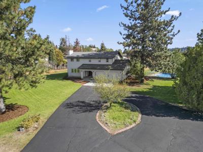 2605 S Best Rd