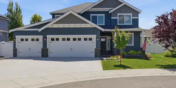 19510 E Kalama Ave
