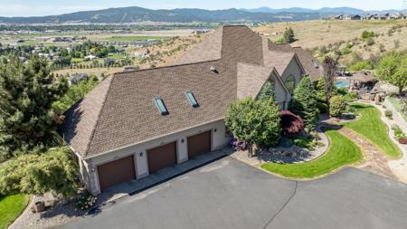 20915 E JESSE Ln