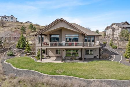 625 N Holiday Hills Dr