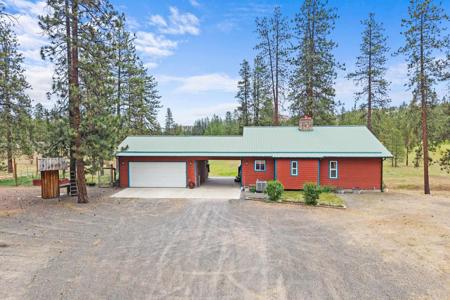 40048 E Cayuse Cove Rd