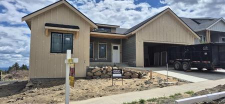 2101 W Kammi Ave
