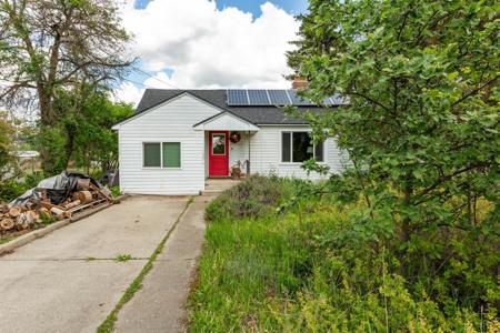 9809 E Upriver Dr