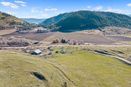 2697 Bridgeman-Rettiger Rd