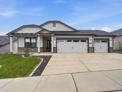 18194 E Barclay Ct