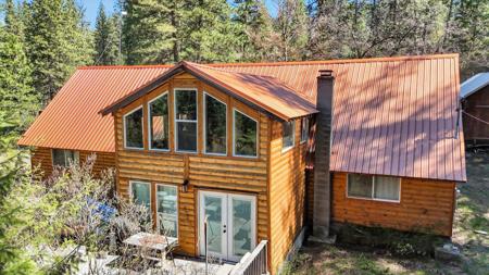 5882 Carey Rd