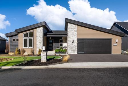 13733 N Mayfair Ln