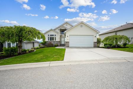 8824 E Sugar Pine Ln