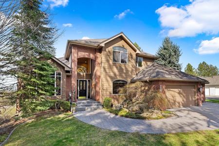 4805 E Gleneagle Ln