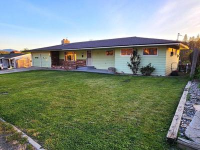 120 Crestview Dr