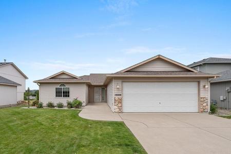 19009 E Riverwalk Ln