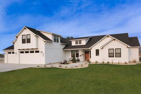 5101 W MORNING Ln