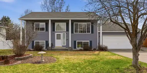 310 E Trevor St