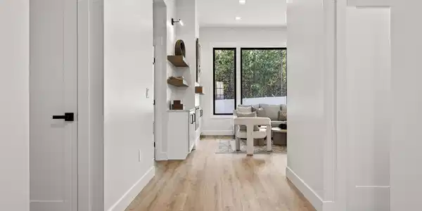 Image 4 Image 4
