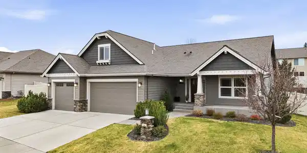 11304 E Flagstone Ln