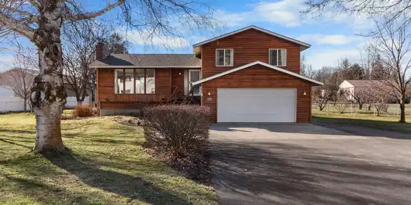 1122 S Henry Rd