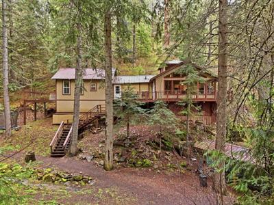 11823 N Honeymoon Bay Rd