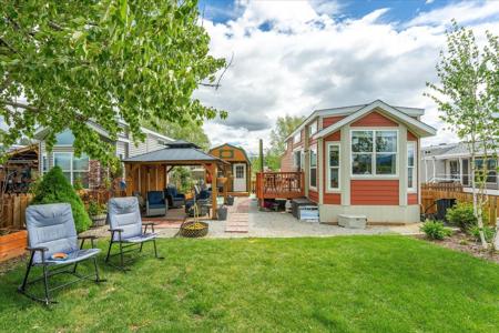 489 Guinevere DR Dr