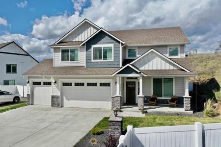 19813 E Twin Bridges Ln