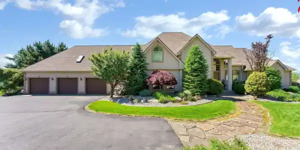 20915 E Jesse Ln