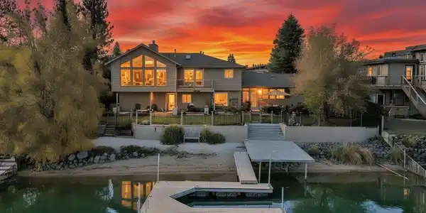 2202 Balboa Drive