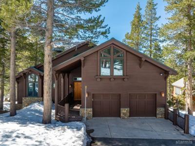 995 Columbine Circle