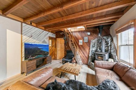 1060 Wildwood Avenue