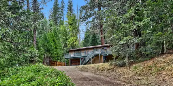 13819 Hillbilly Lane